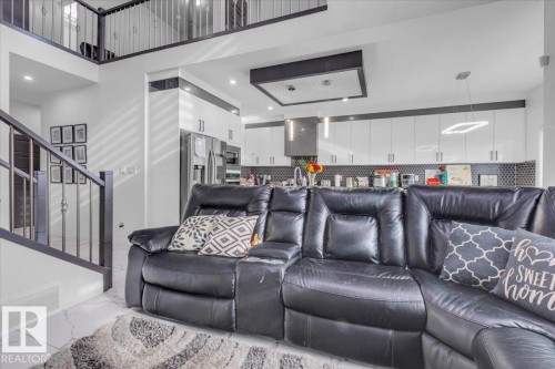 1325 20 Street, Edmonton, AB - Indoor