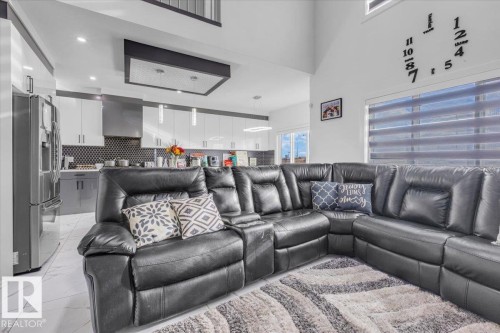 1325 20 Street, Edmonton, AB - Indoor Photo Showing Living Room