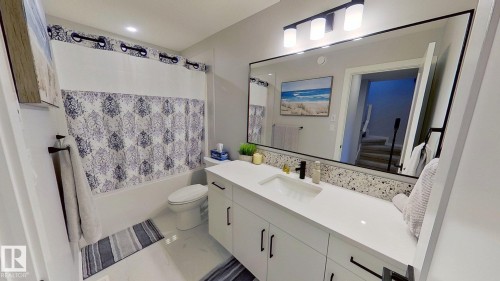 42 1304 Rutherford Road, Edmonton, AB - Indoor Photo Showing Bathroom