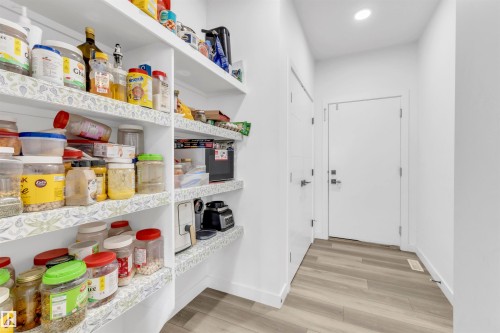 1424 15 Street, Edmonton, AB - Indoor Photo Showing Other Room