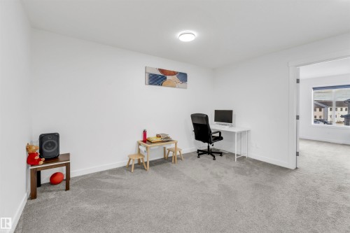 1424 15 Street, Edmonton, AB - Indoor