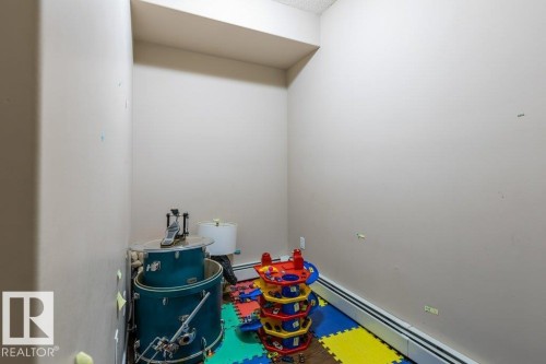 135 16807 100 Avenue, Edmonton, AB - Indoor Photo Showing Other Room