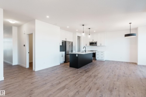 1067 Cornerstone Way, Sherwood Park, AB - Indoor Photo Showing Kitchen