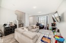 2609 Maple Way, Edmonton, AB  - Indoor Photo Showing Living Room 