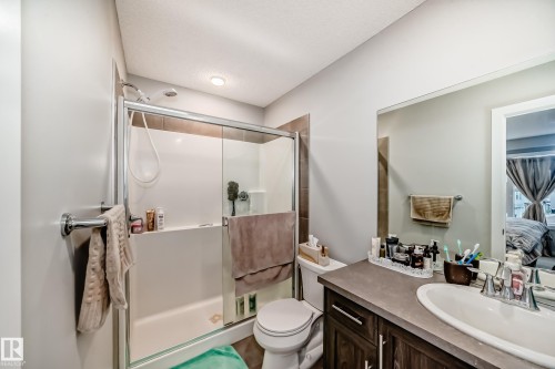 2609 Maple Way, Edmonton, AB - Indoor Photo Showing Bathroom
