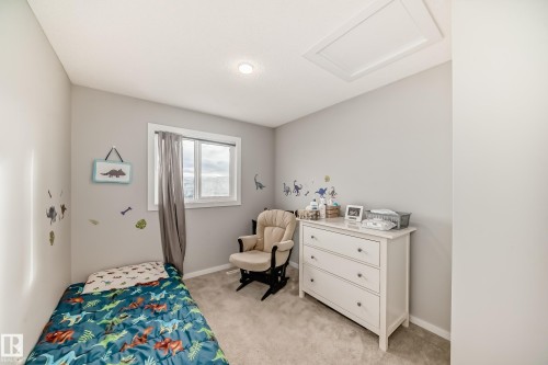 2609 Maple Way, Edmonton, AB - Indoor Photo Showing Bedroom