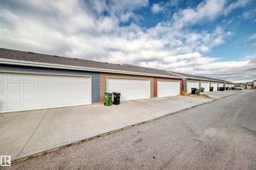 2609 Maple Way, Edmonton, AB - Outdoor