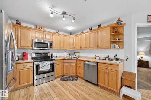 202 9995 93 Avenue, Fort Saskatchewan, AB - Indoor Photo Showing Kitchen