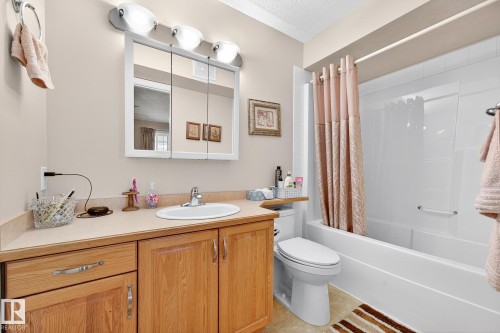 202 9995 93 Avenue, Fort Saskatchewan, AB - Indoor Photo Showing Bathroom