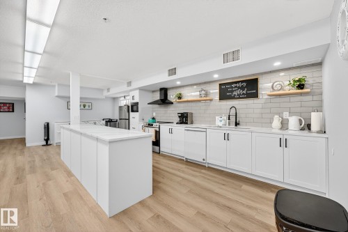 202 9995 93 Avenue, Fort Saskatchewan, AB - Indoor Photo Showing Kitchen