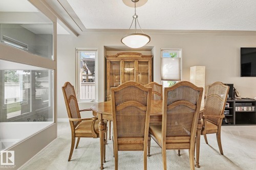 4412 107 Avenue, Edmonton, AB - Indoor Photo Showing Dining Room