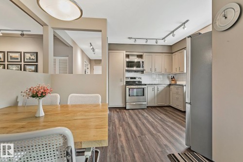 4412 107 Avenue, Edmonton, AB - Indoor