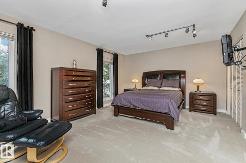 4412 107 Avenue, Edmonton, AB - Indoor Photo Showing Bedroom