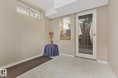 4412 107 Avenue, Edmonton, AB - Indoor Photo Showing Other Room