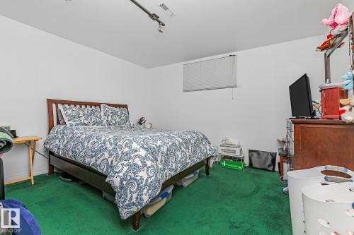 4412 107 Avenue, Edmonton, AB - Indoor Photo Showing Bedroom