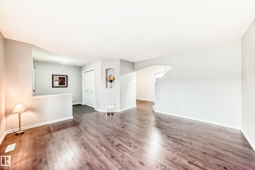1515 Towne Centre Boulevard, Edmonton, AB - Indoor Photo Showing Other Room
