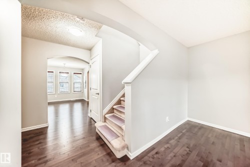 1515 Towne Centre Boulevard, Edmonton, AB - Indoor Photo Showing Other Room