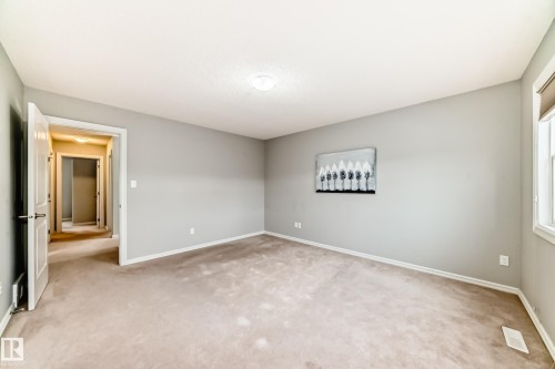 1515 Towne Centre Boulevard, Edmonton, AB - Indoor Photo Showing Other Room