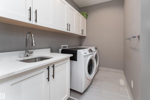 10706 67 Avenue, Edmonton, AB - Indoor Photo Showing Laundry Room