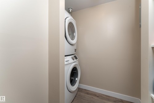 10706 67 Avenue, Edmonton, AB - Indoor Photo Showing Laundry Room