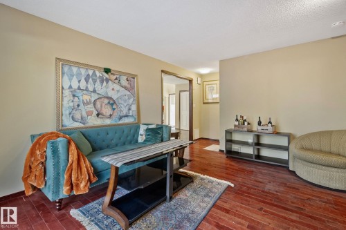 12218 143 Avenue, Edmonton, AB - Indoor