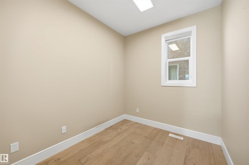 5169 Mullen Road, Edmonton, AB - Indoor Photo Showing Other Room