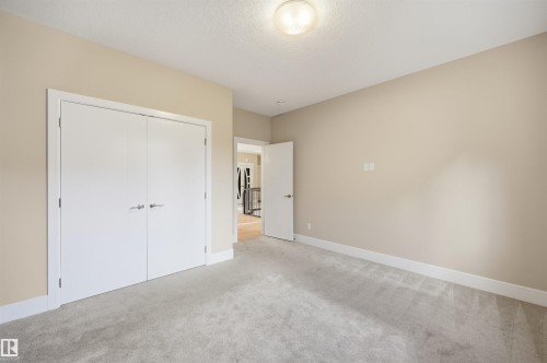 5169 Mullen Road, Edmonton, AB - Indoor Photo Showing Other Room
