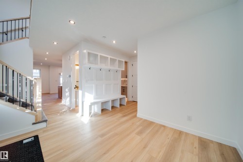 20 Blackbird Bend, Fort Saskatchewan, AB - Indoor Photo Showing Other Room