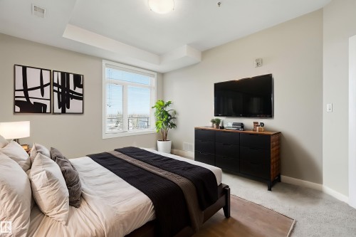 413 625 Leger Way, Edmonton, AB - Indoor Photo Showing Bedroom