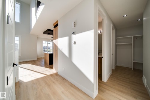 8511 183 Avenue, Edmonton, AB - Indoor Photo Showing Other Room