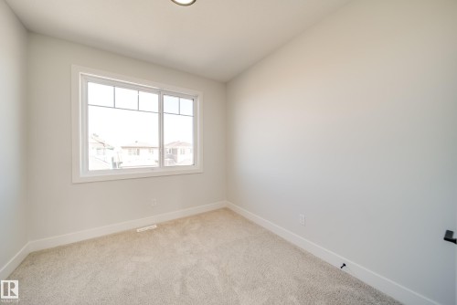 8511 183 Avenue, Edmonton, AB - Indoor Photo Showing Other Room