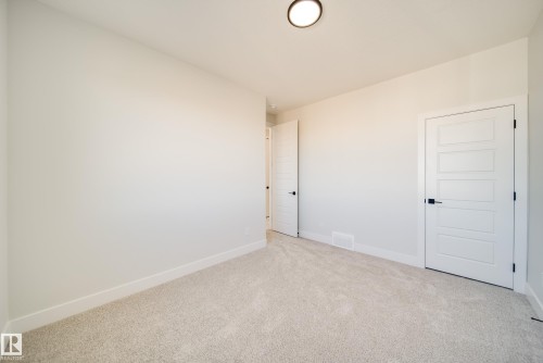 8511 183 Avenue, Edmonton, AB - Indoor Photo Showing Other Room