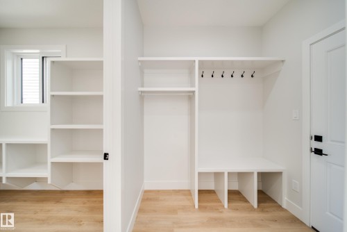 8511 183 Avenue, Edmonton, AB - Indoor With Storage