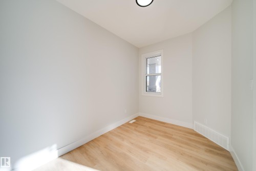 8511 183 Avenue, Edmonton, AB - Indoor Photo Showing Other Room