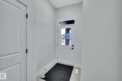 24 104 Allard Link, Edmonton, AB - Indoor Photo Showing Other Room