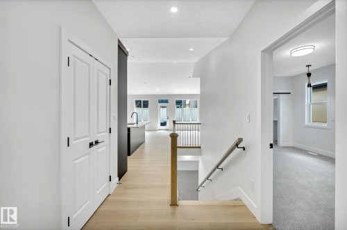 24 104 Allard Link, Edmonton, AB - Indoor Photo Showing Other Room