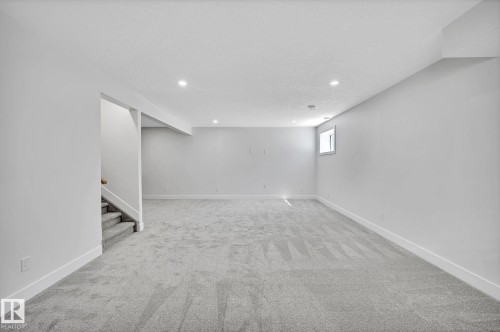 24 104 Allard Link, Edmonton, AB - Indoor Photo Showing Other Room