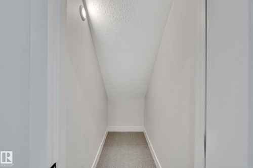 24 104 Allard Link, Edmonton, AB - Indoor Photo Showing Other Room