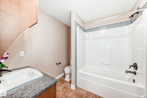 283 Griesbach Road, Edmonton, AB - Indoor Photo Showing Bathroom