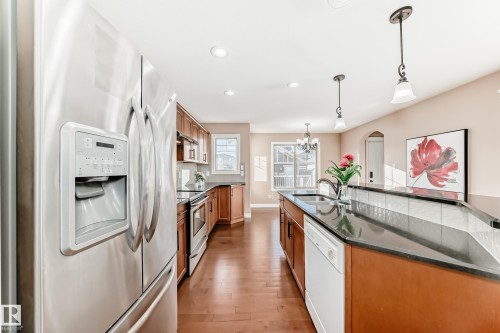 283 Griesbach Road, Edmonton, AB - Indoor Photo Showing Kitchen