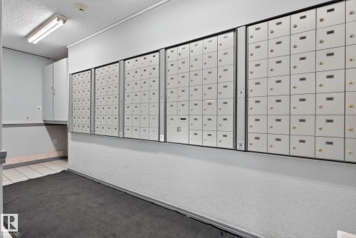 402 9620 174 Street, Edmonton, AB - Indoor Photo Showing Other Room