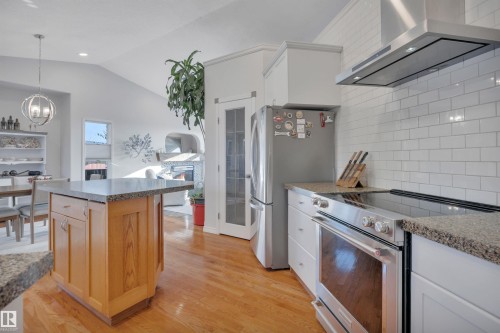 254 Pipestone Close, Millet, AB - Indoor Photo Showing Kitchen