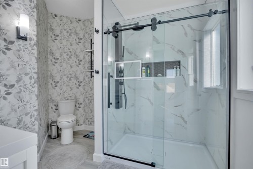 254 Pipestone Close, Millet, AB - Indoor Photo Showing Bathroom