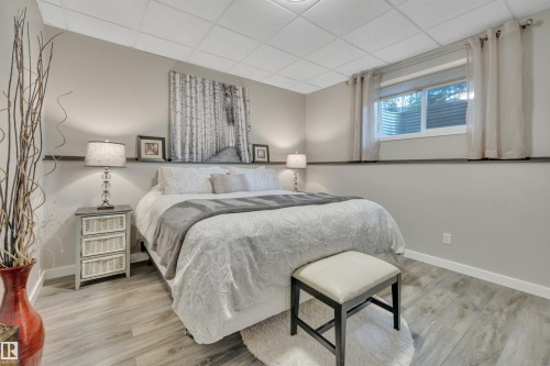 254 Pipestone Close, Millet, AB - Indoor Photo Showing Bedroom