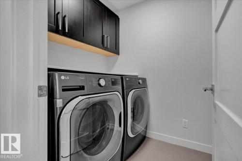 7142 May Cr, Edmonton, AB - Indoor Photo Showing Laundry Room