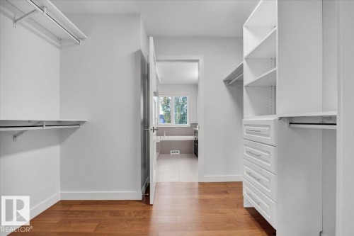 7142 May Cr, Edmonton, AB - Indoor With Storage