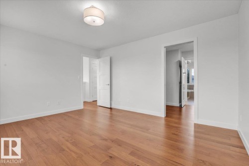 7142 May Cr, Edmonton, AB - Indoor Photo Showing Other Room