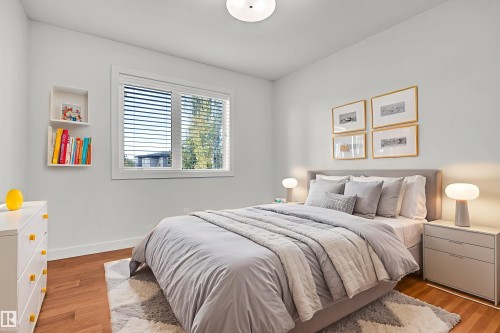 7142 May Cr, Edmonton, AB - Indoor Photo Showing Bedroom