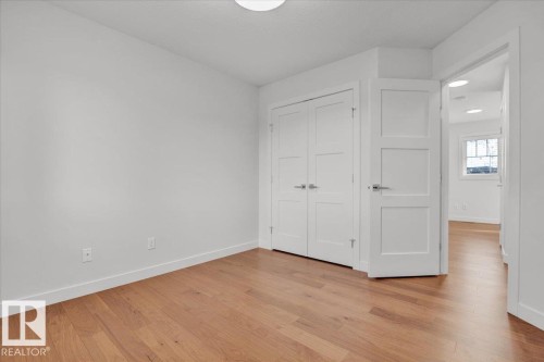 7142 May Cr, Edmonton, AB - Indoor Photo Showing Other Room