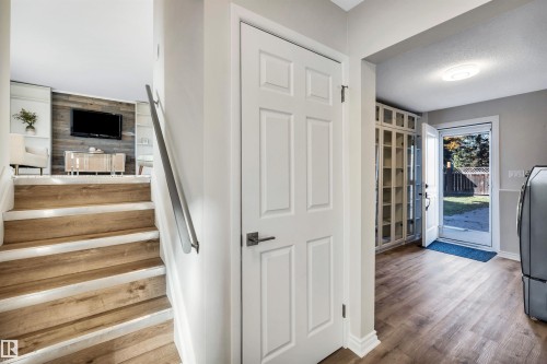 16208 87 Avenue, Edmonton, AB - Indoor Photo Showing Other Room